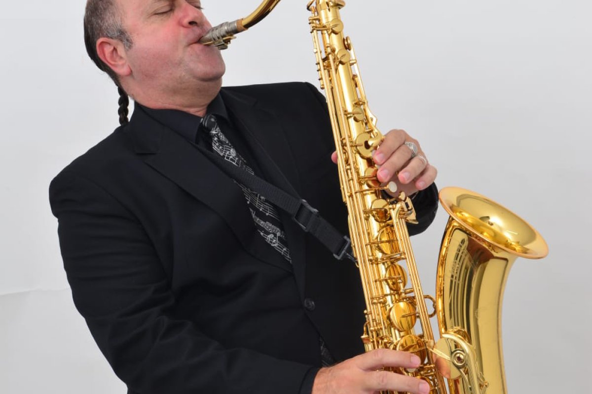 Fábio Santini Quarteto convida Derico